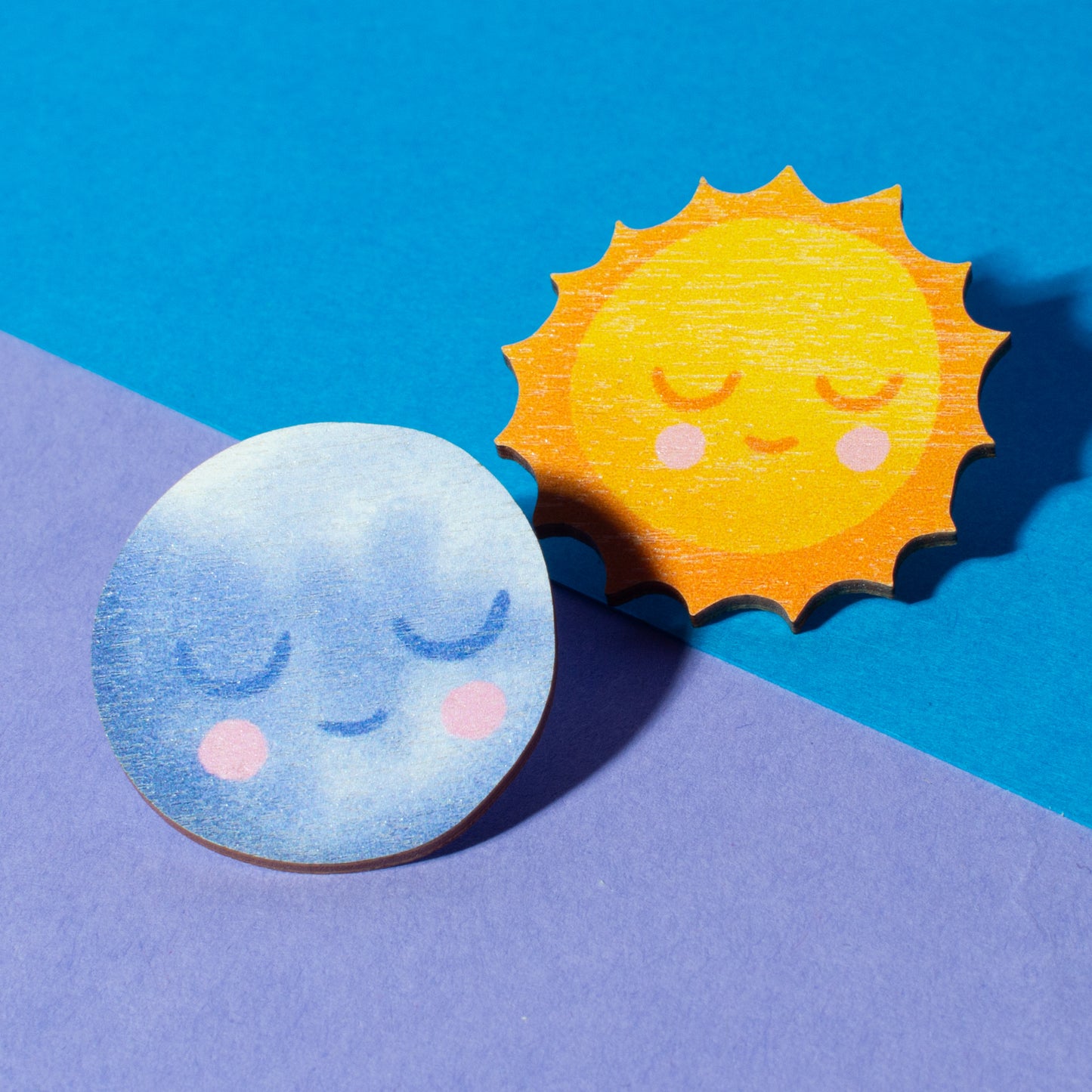 Korvakorut, Moon & Sun
